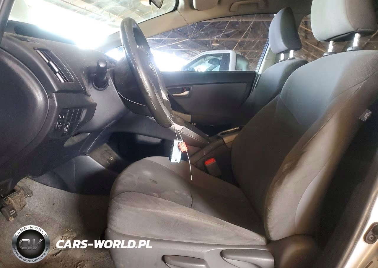 2013 Toyota Prius Two VIN:JTDKN3DU6D0340493 - 7