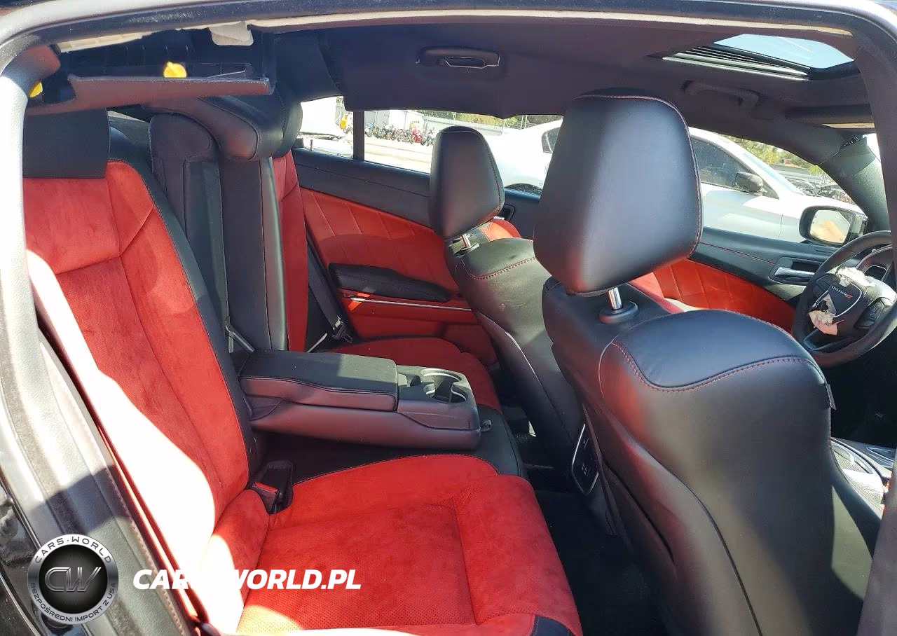 2022 Dodge Charger Scat Pack VIN:2C3CDXGJ1NH189614 - 10