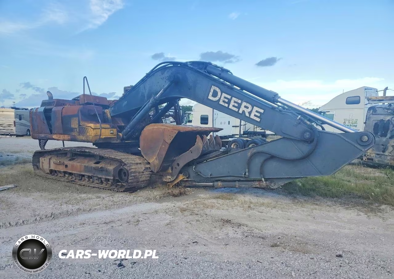 2014 John Deere Excavator