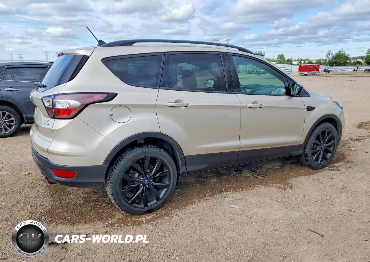 2018 Ford Escape Se VIN:1FMCU0GDXJUB21506 - 3