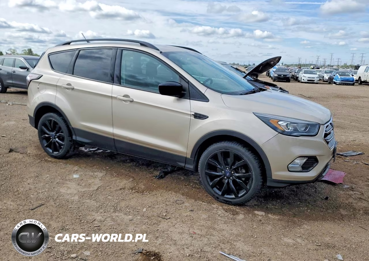 2018 Ford Escape Se VIN:1FMCU0GDXJUB21506 - 4