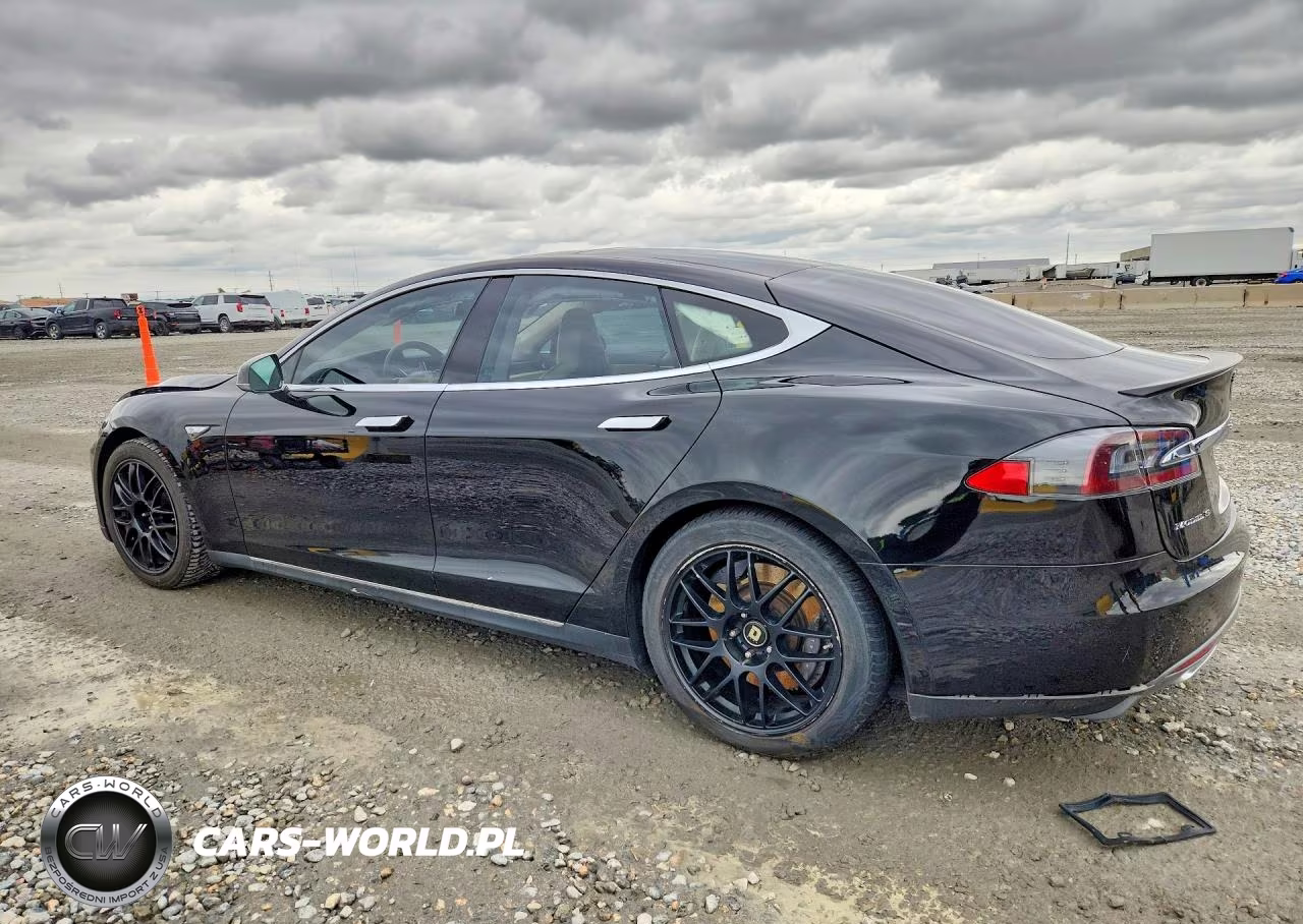 2013 Tesla Model S VIN:5YJSA1DP4DFP13638 - 2