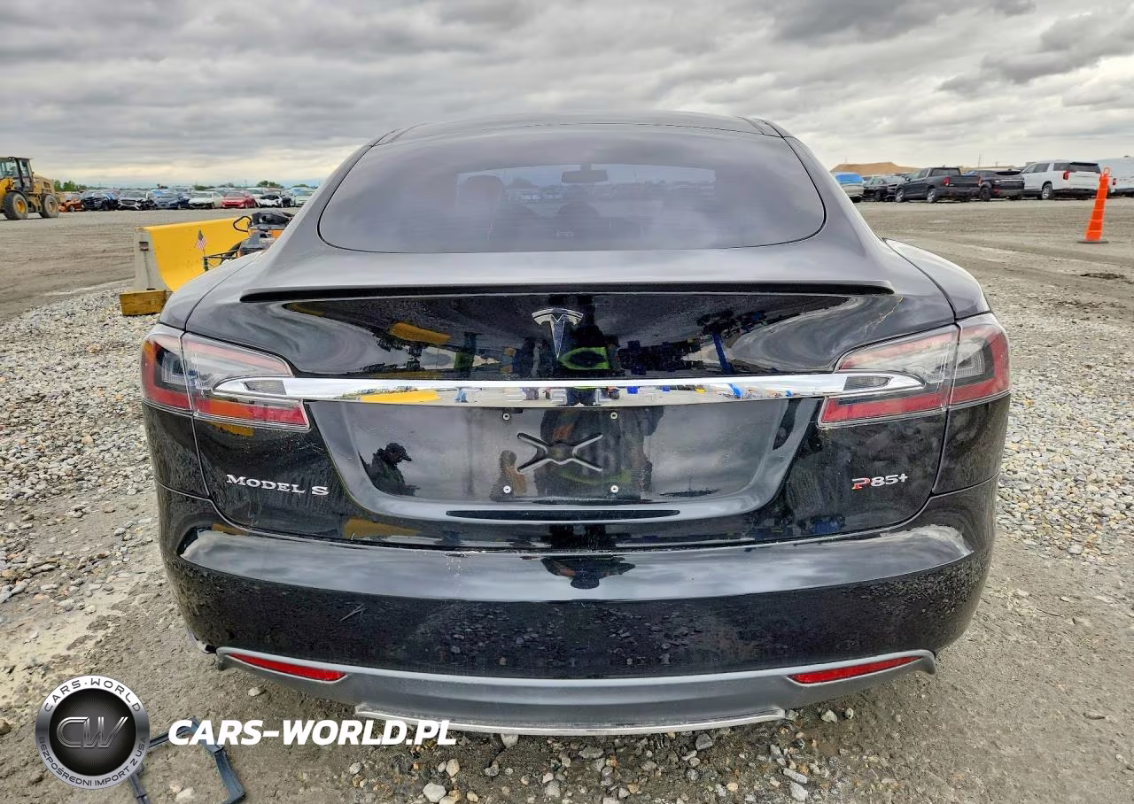 2013 Tesla Model S VIN:5YJSA1DP4DFP13638 - 6