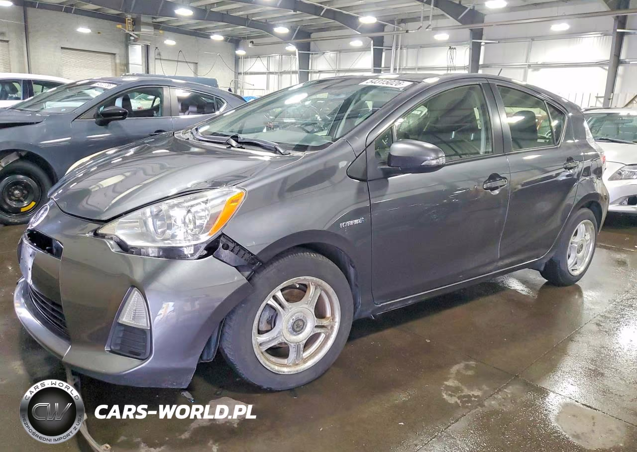 2013 Toyota Prius C Two