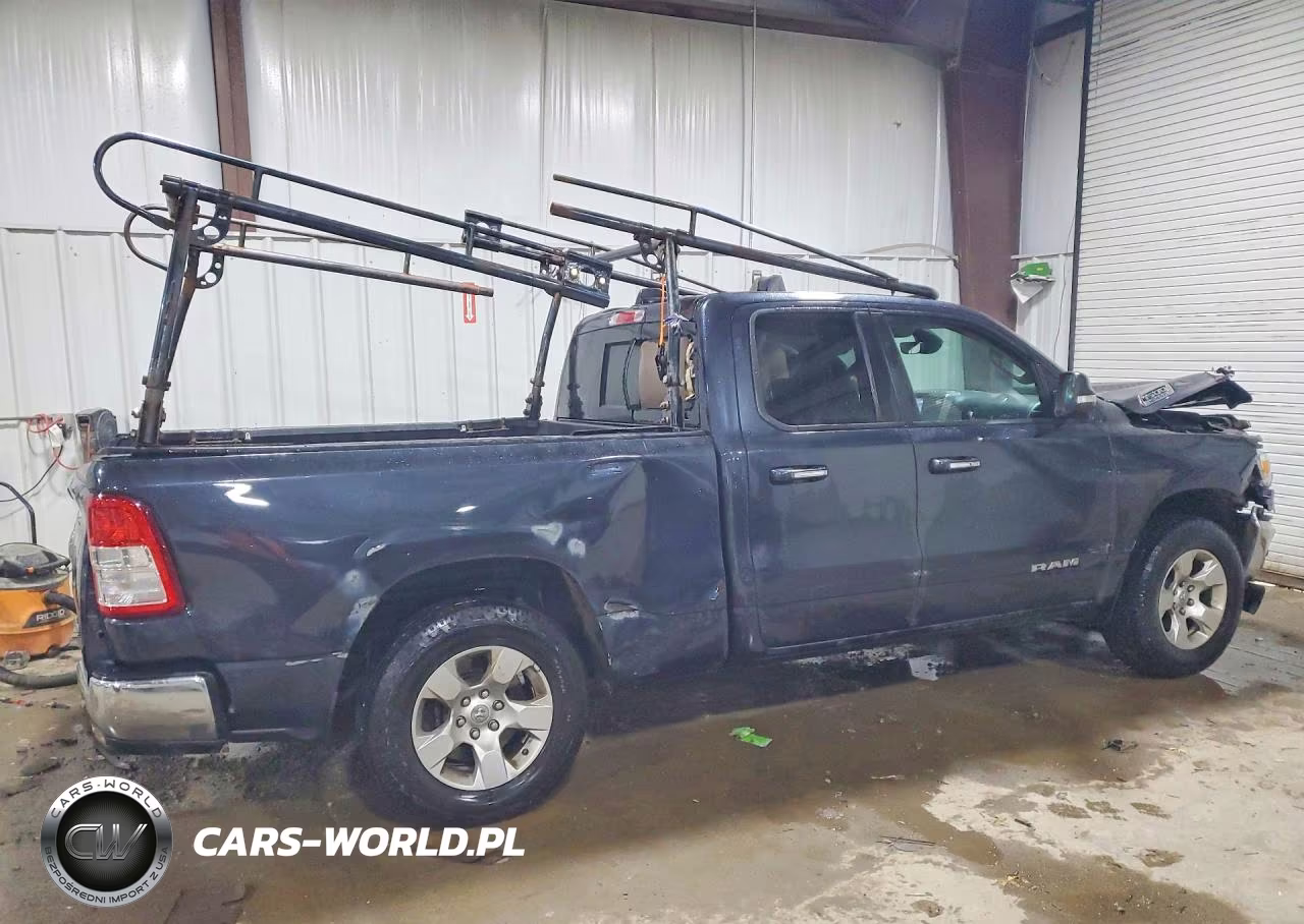 2020 Ram 1500 Big Horn VIN:1C6SRFBT2LN279829 - 3