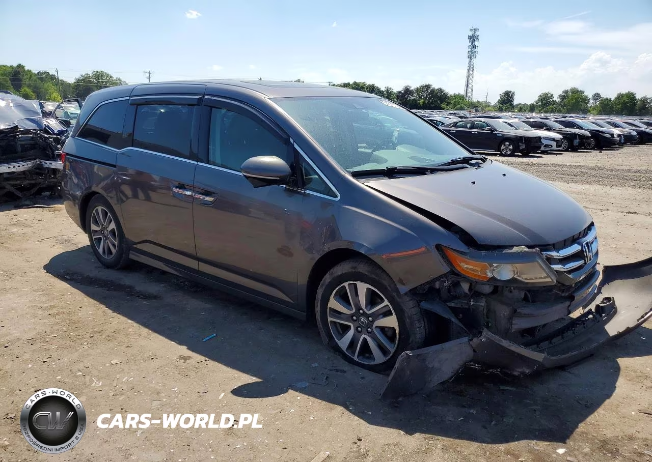 2014 Honda Odyssey Touring VIN:5FNRL5H97EB074295 - 4