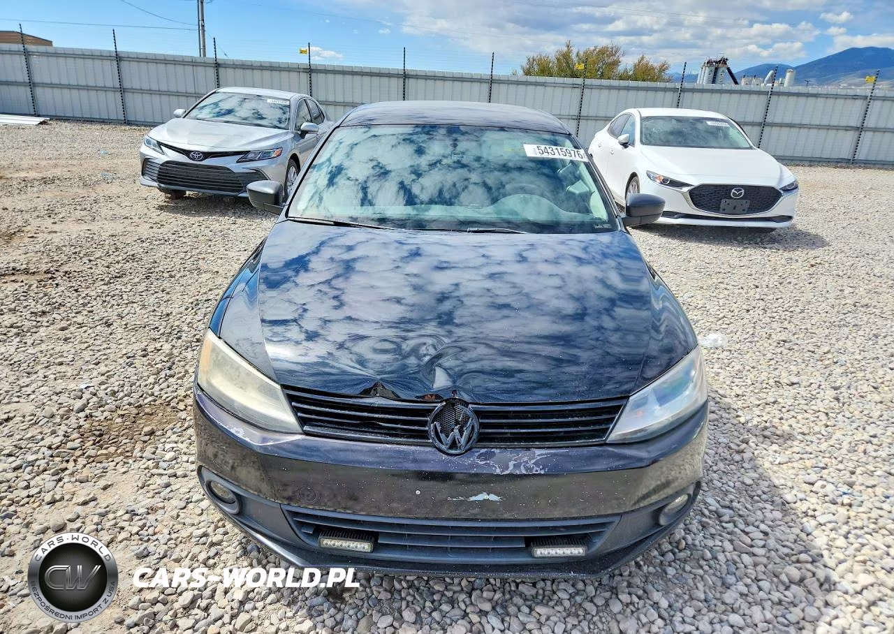 2011 Volkswagen Jetta Base VIN:3VW2K7AJXBM361879 - 5