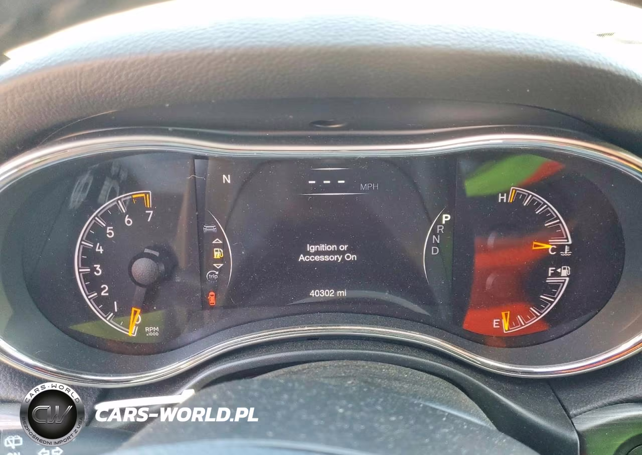 2019 Jeep Grand Cherokee Laredo VIN:1C4RJFAG7KC728600 - 9