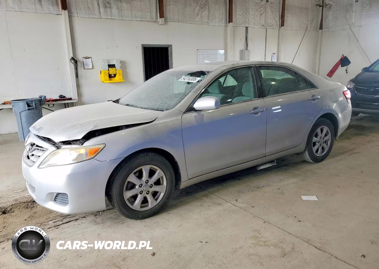 2011 Toyota Camry – zdjęcie 1 z 12
