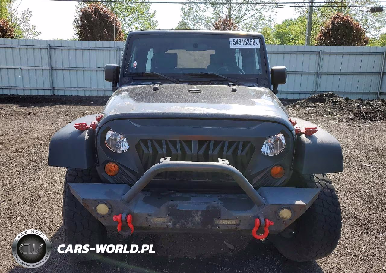 2009 Jeep Wrangler Unlimited X VIN:1J4GA39189L752446 - 5