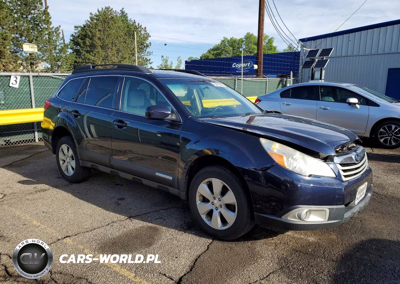 2012 Subaru Outback 2.5I Premium VIN:4S4BRCCC6C3258463 - 4