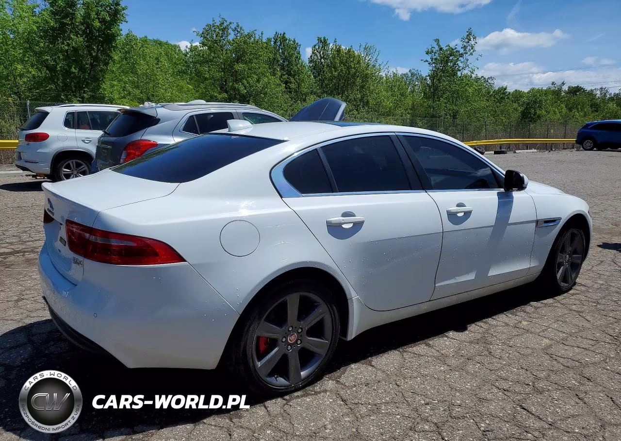 2017 Jaguar Xe Prestige VIN:SAJAK4BN1HA953967 - 3