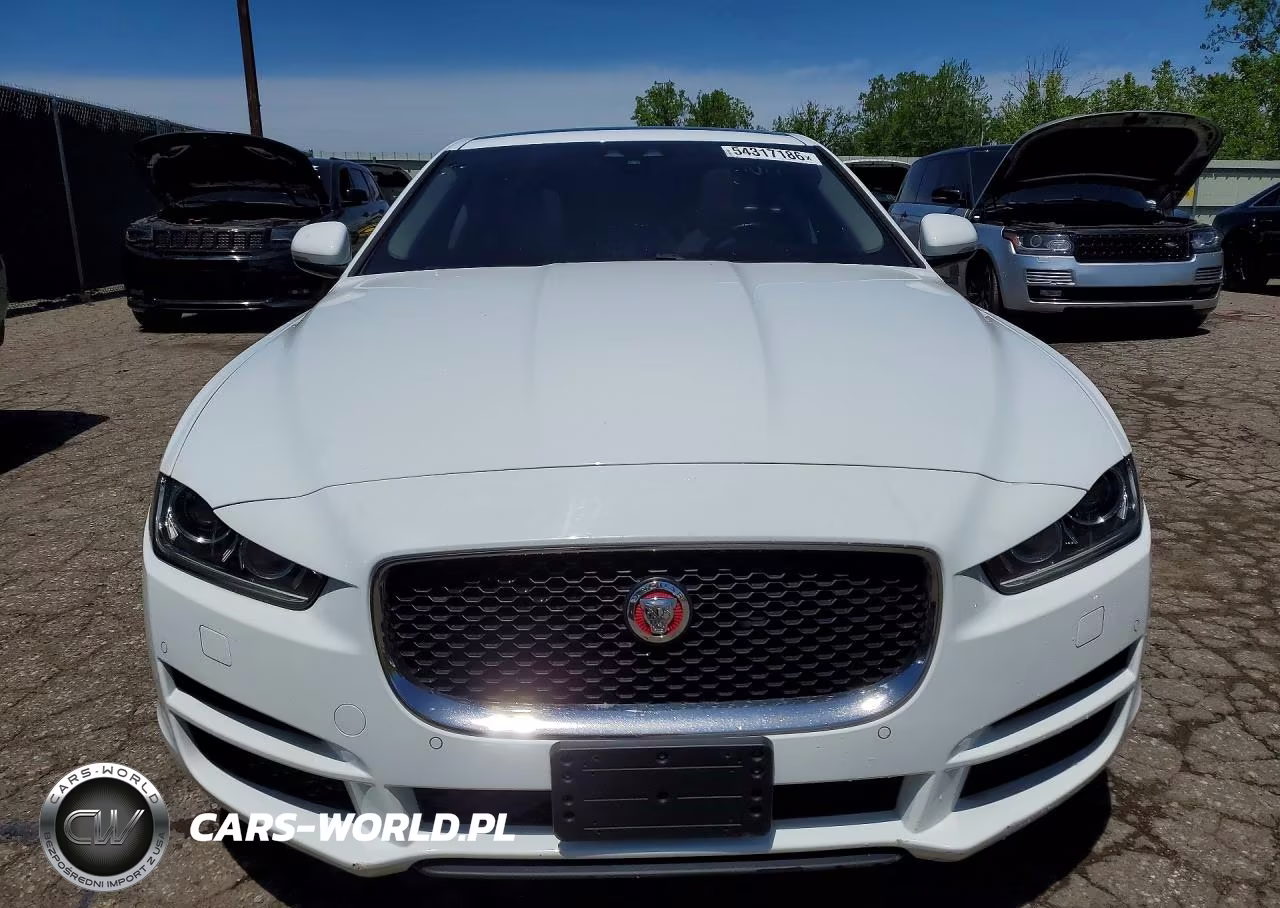 2017 Jaguar Xe Prestige VIN:SAJAK4BN1HA953967 - 5
