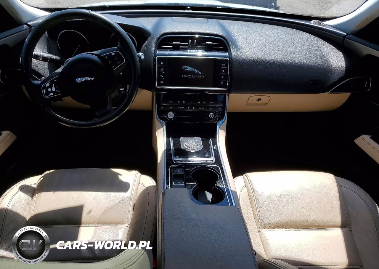 2017 Jaguar Xe Prestige VIN:SAJAK4BN1HA953967 - 8