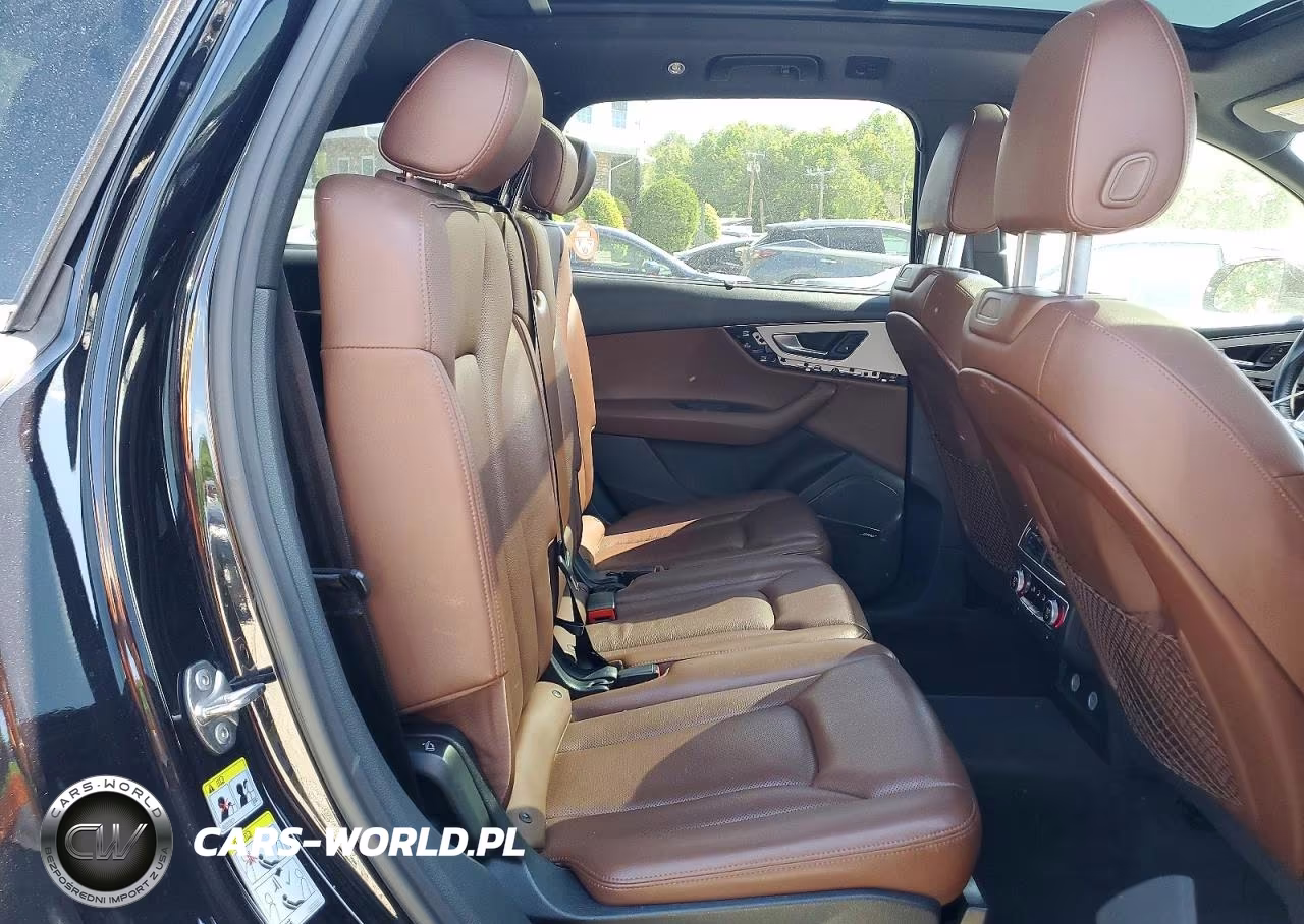 2018 Audi Q7 Premium Plus VIN:WA1LHAF76JD029300 - 11
