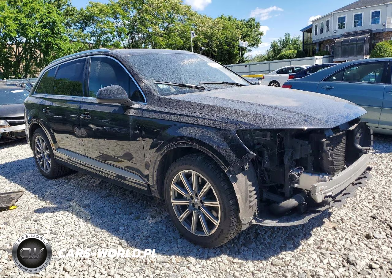 2018 Audi Q7 Premium Plus VIN:WA1LHAF76JD029300 - 4