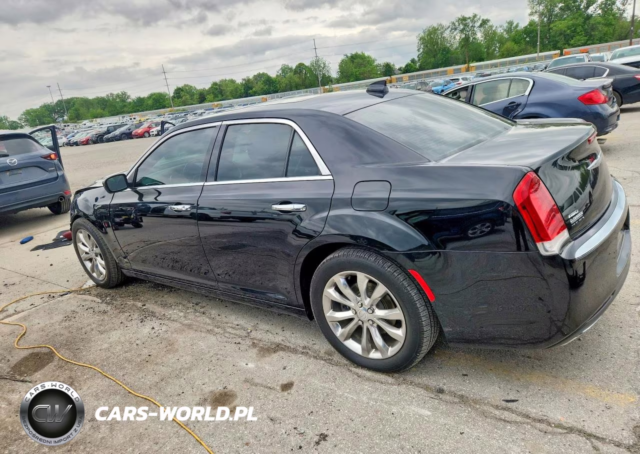 2016 Chrysler 300C VIN:2C3CCAKG5GH296065 - 2