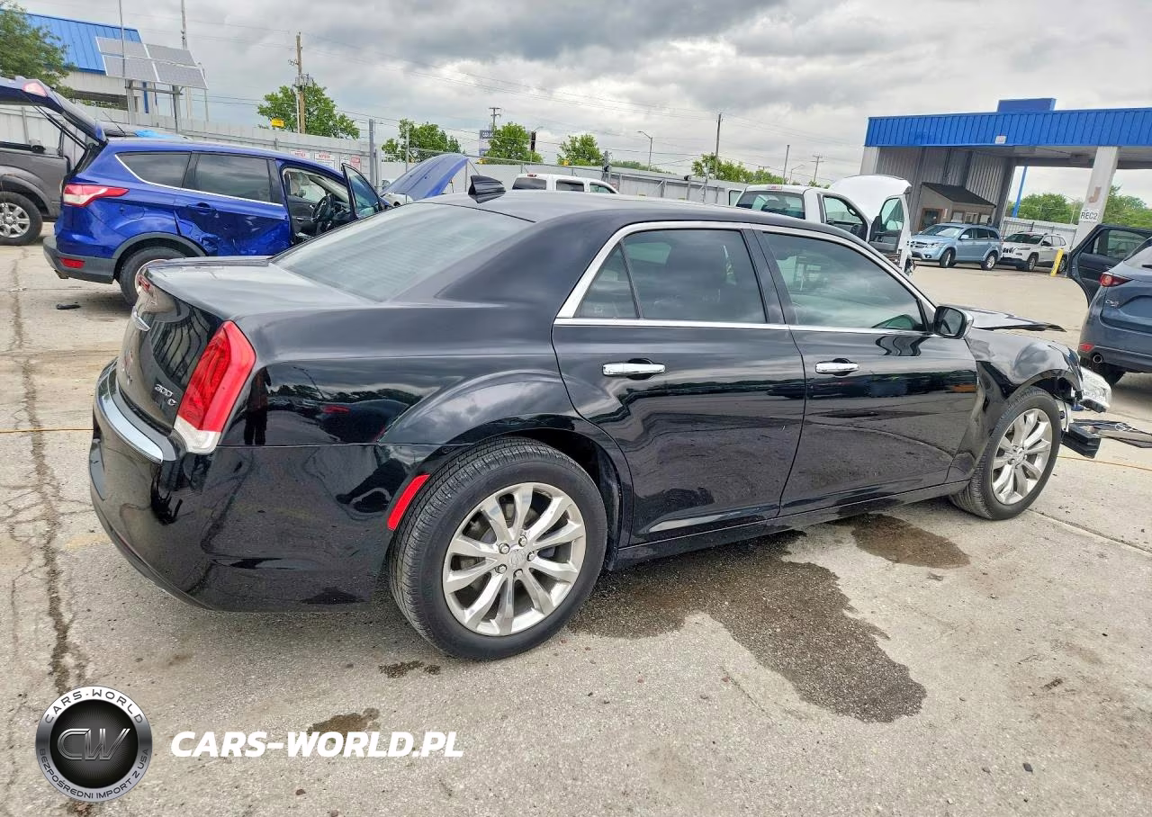 2016 Chrysler 300C VIN:2C3CCAKG5GH296065 - 3