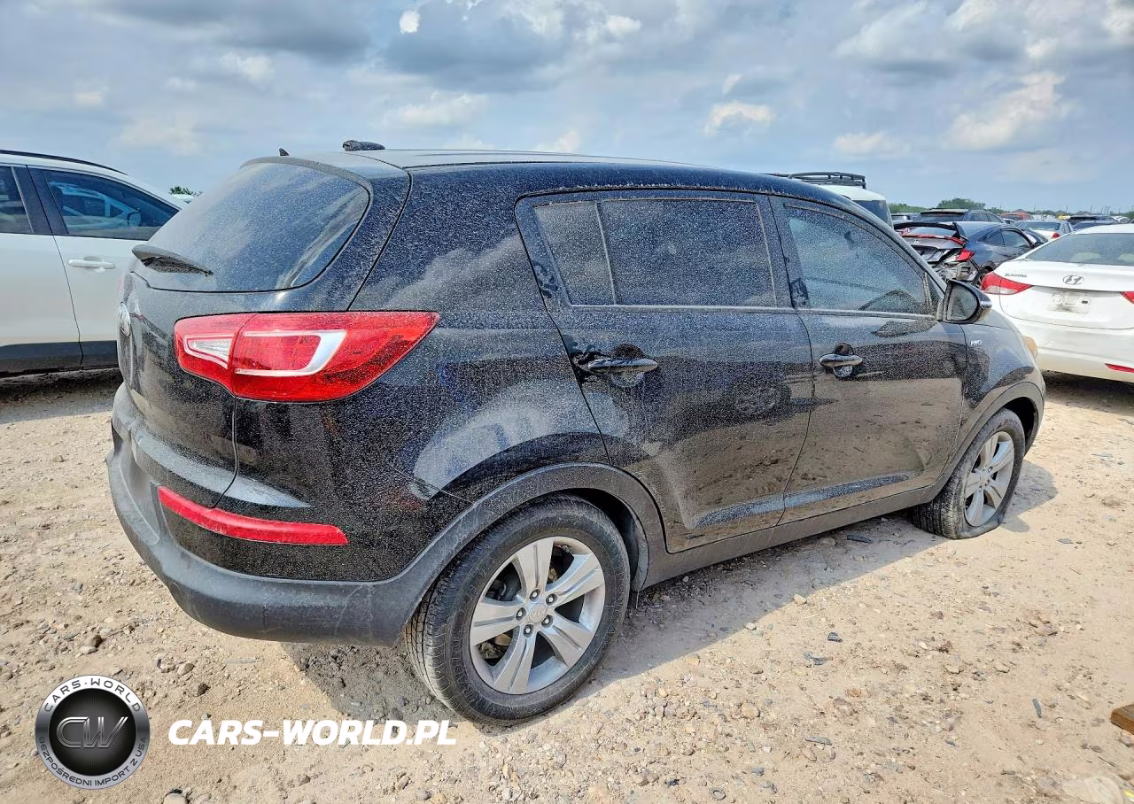 2013 Kia Sportage Lx VIN:KNDPBCA2XD7356088 - 3