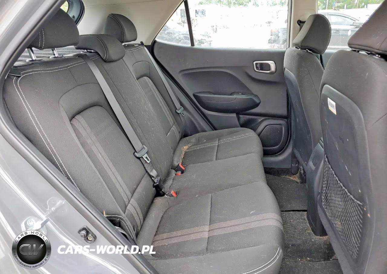2021 Hyundai Venue Sel VIN:KMHRC8A35MU120571 - 10