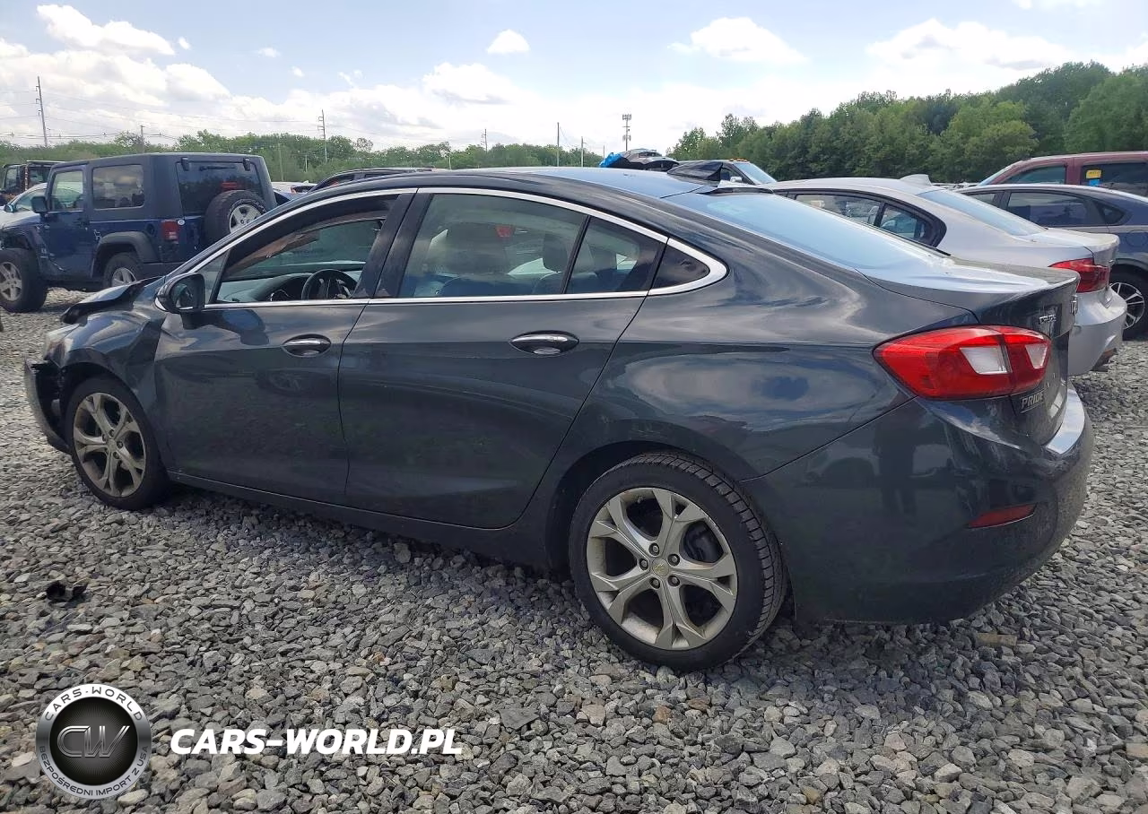 2018 Chevrolet Cruze Premier VIN:1G1BF5SM0J7100279 - 2