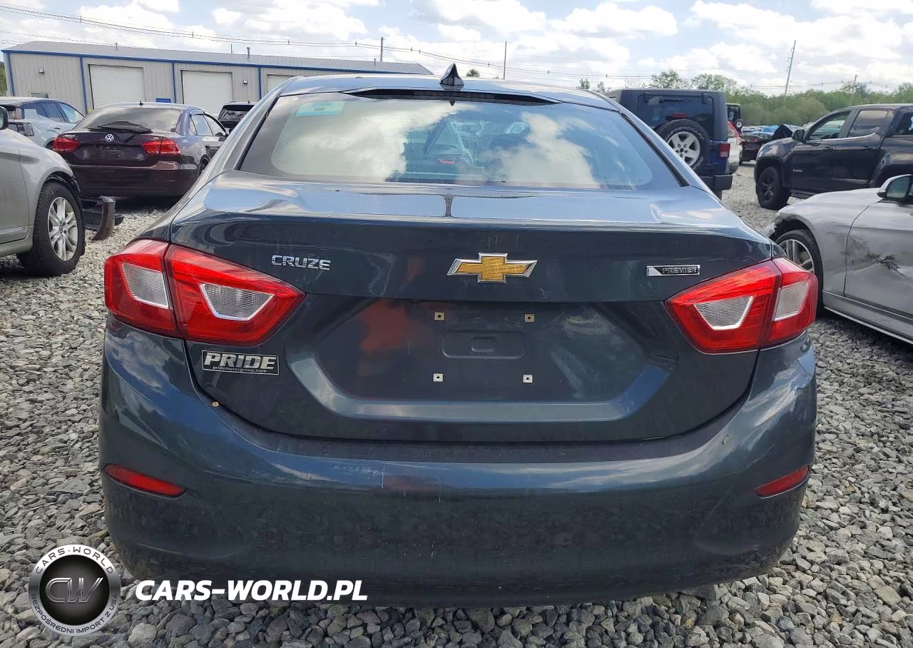 2018 Chevrolet Cruze Premier VIN:1G1BF5SM0J7100279 - 6