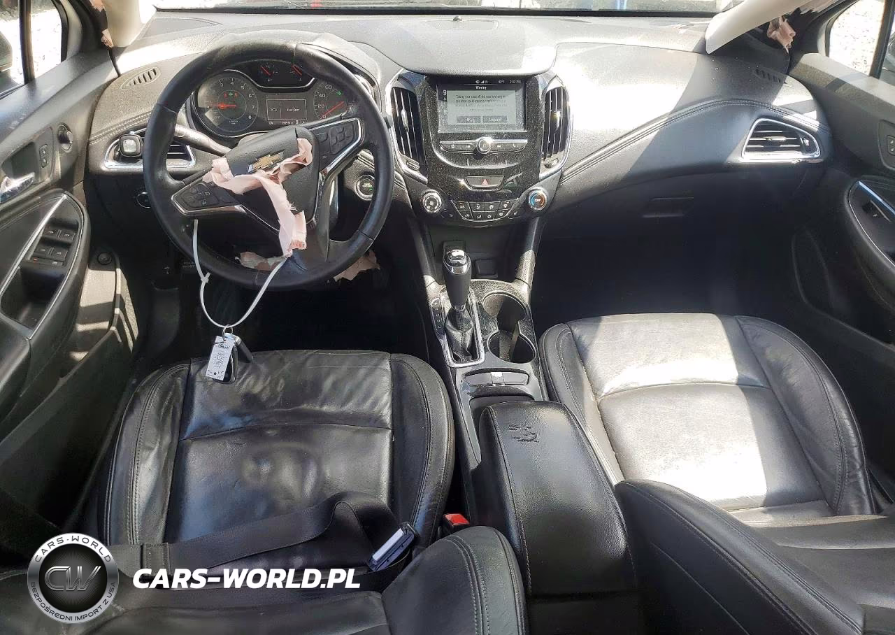 2018 Chevrolet Cruze Premier VIN:1G1BF5SM0J7100279 - 8
