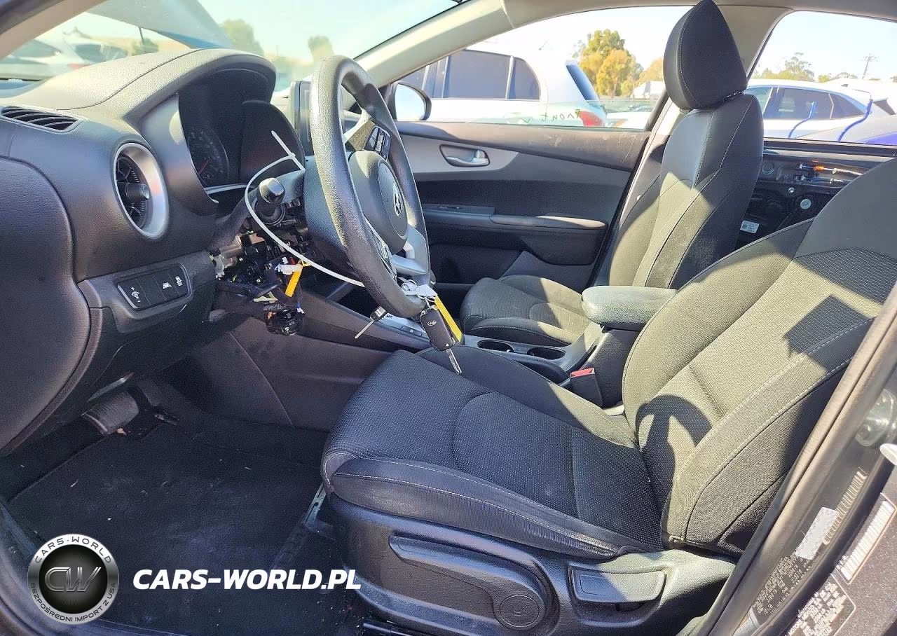 2020 Kia Forte Lxs VIN:3KPF24AD4LE185162 - 7