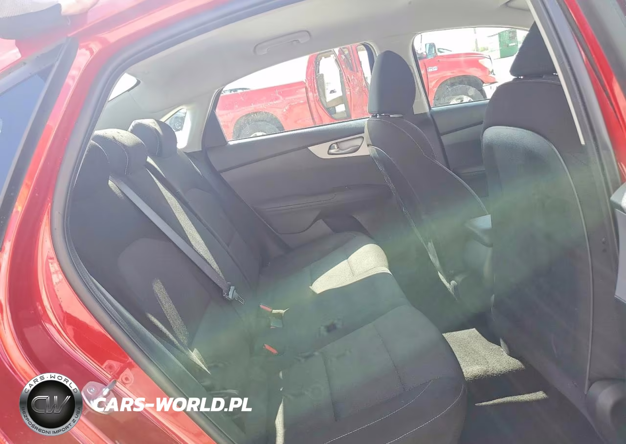 2024 Kia Forte Lxs VIN:3KPF24AD4RE775788 - 10