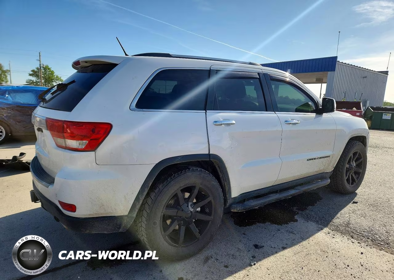 2013 Jeep Grand Cherokee Overland VIN:1C4RJFCT8DC555599 - 3