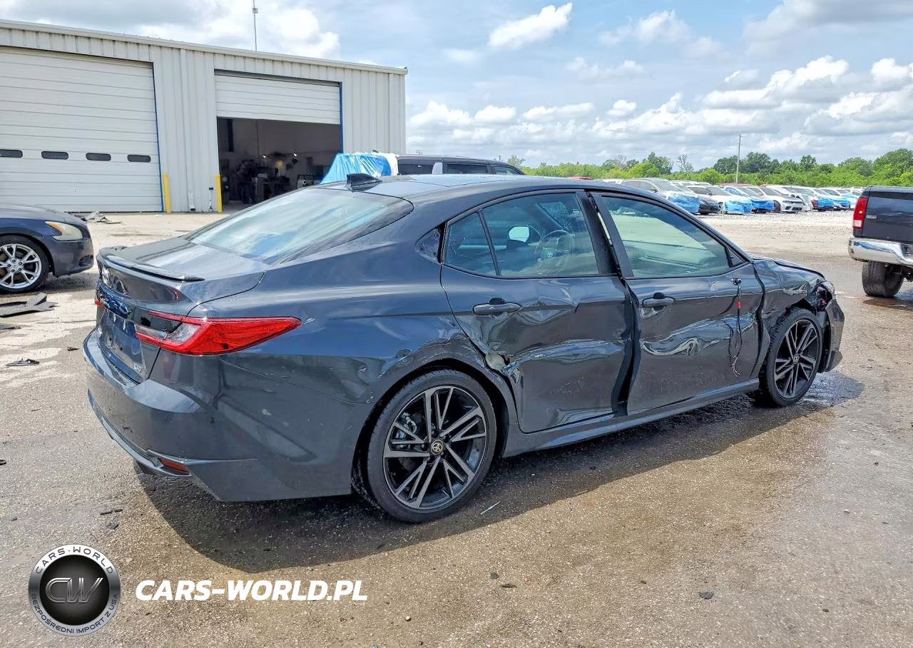 2026 Toyota Camry Xse VIN:4T1DAACK4TU652291 - 3