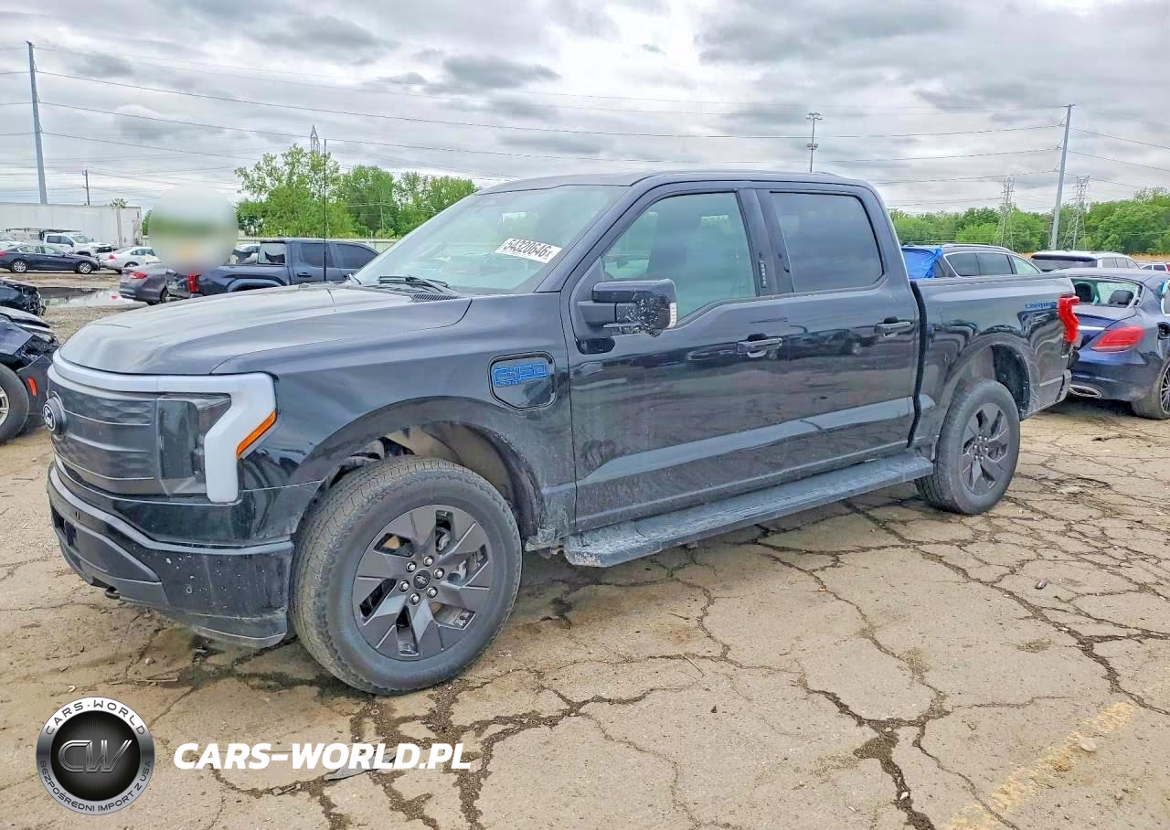 2025 Ford F150 Lightning Lariat – zdjęcie 1 z 12