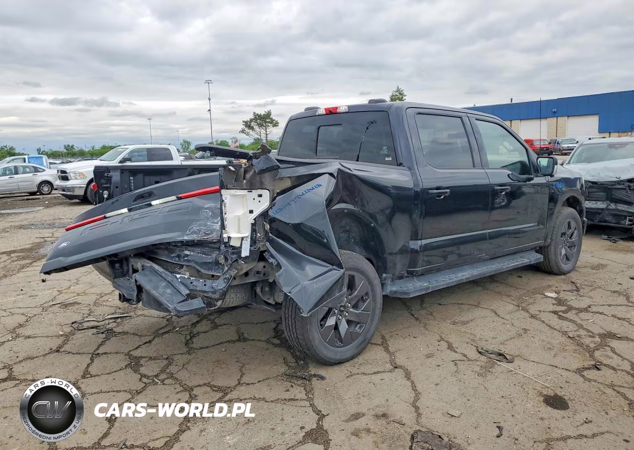 2025 Ford F150 Lightning Lariat VIN:1FTVW5L79SWG03801 - 3