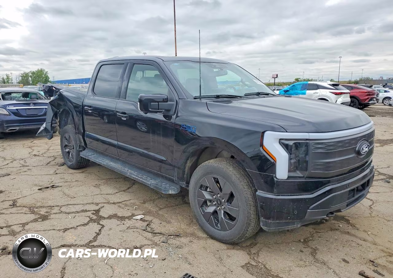 2025 Ford F150 Lightning Lariat VIN:1FTVW5L79SWG03801 - 4