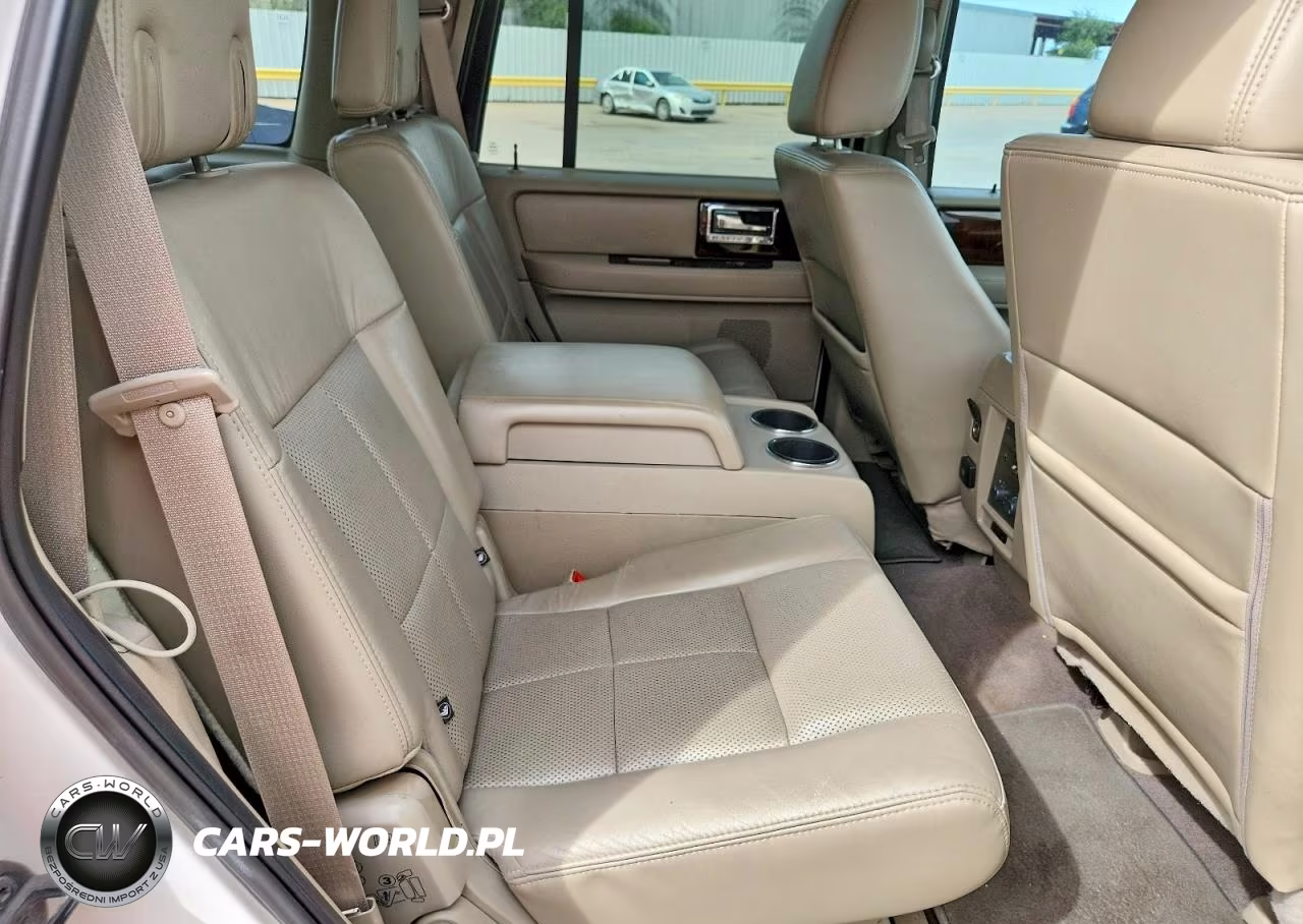 2014 Lincoln Navigator VIN:5LMJJ2H58EEL05830 - 10