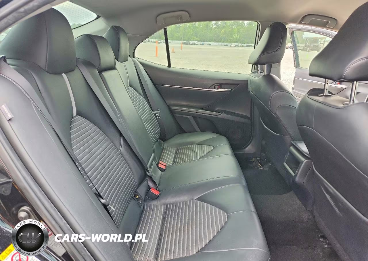 2018 Toyota Camry Se VIN:JTNB11HK7J3025863 - 10
