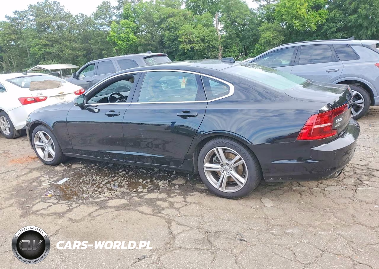 2018 Volvo S90 T5 Momentum VIN:LVY982MK4JP028280 - 2