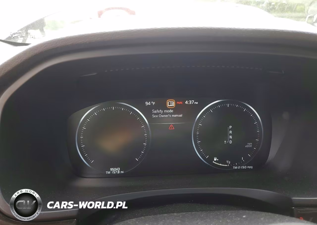2018 Volvo S90 T5 Momentum VIN:LVY982MK4JP028280 - 9