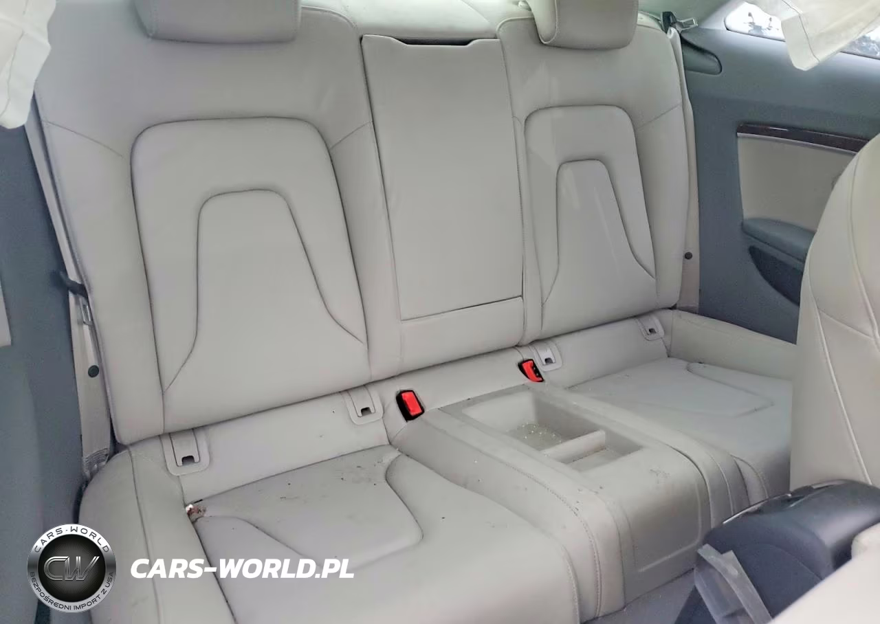 2010 Audi A5 Premium Plus VIN:WAULFAFR6AA079612 - 10