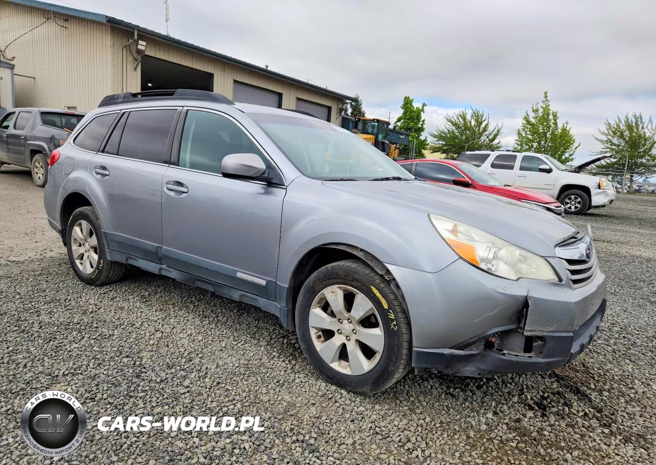 2011 Subaru Outback 2.5I Premium VIN:4S4BRBCC5B3410662 - 4