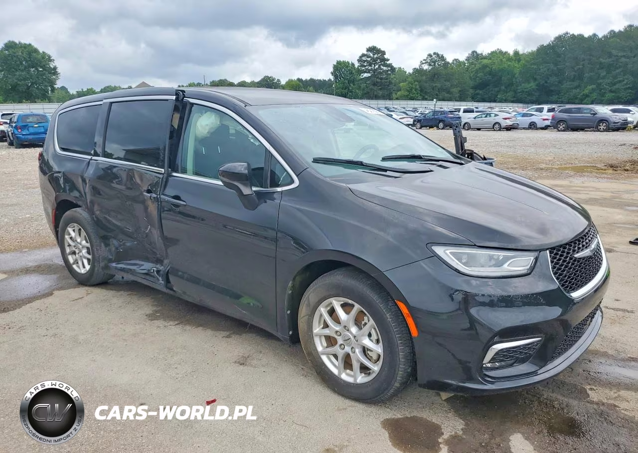 2023 Chrysler Pacifica Lx VIN:2C4RC1BG1PR631919 - 4