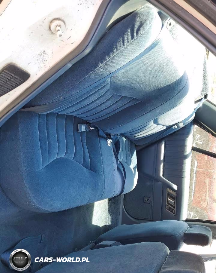 1992 Oldsmobile Cutlass Supreme S VIN:1G3WH54T1ND336907 - 10
