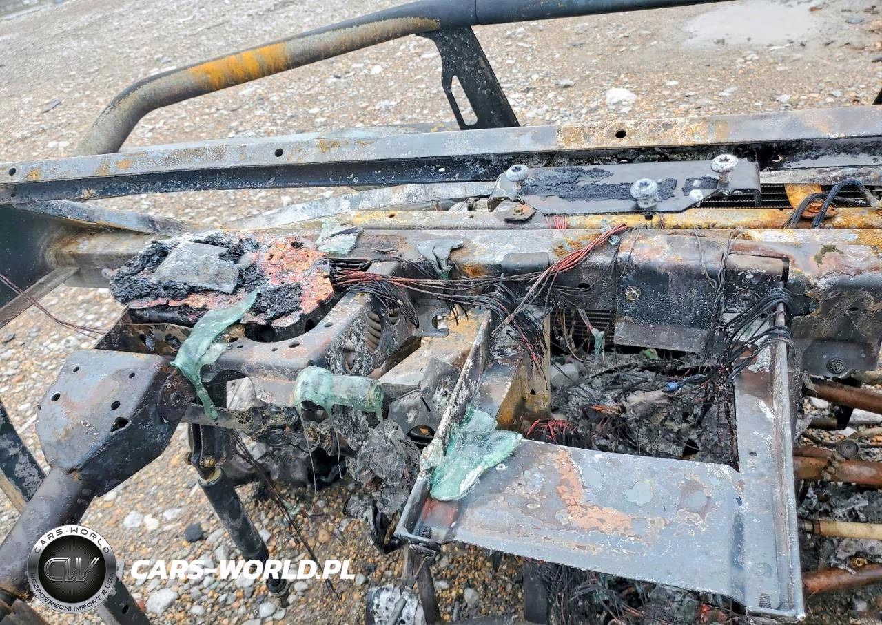 2025 Polaris Ranger Utility Vehicle VIN:4XARRU99XS8757070 - 8