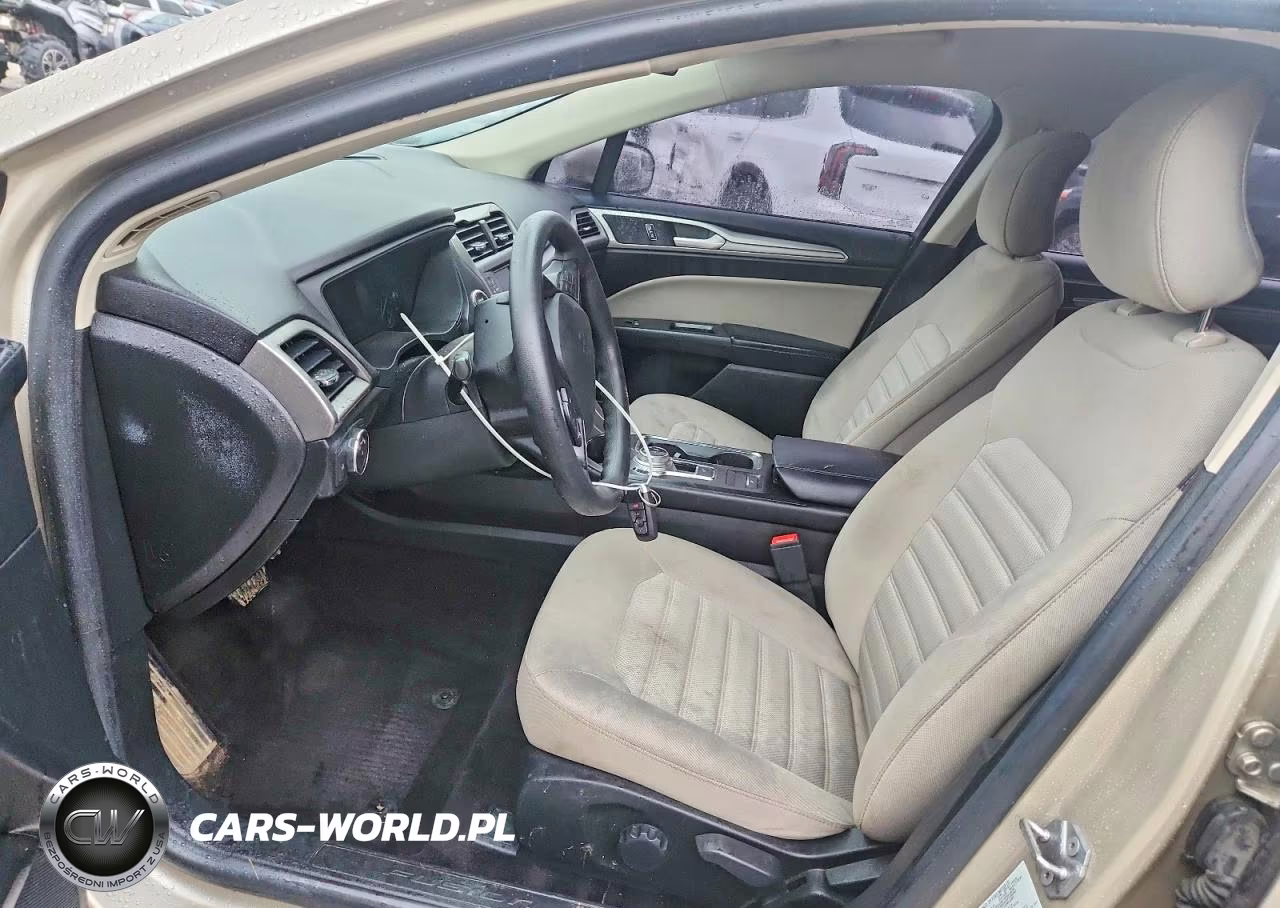 2018 Ford Fusion S VIN:3FA6P0G74JR261504 - 7