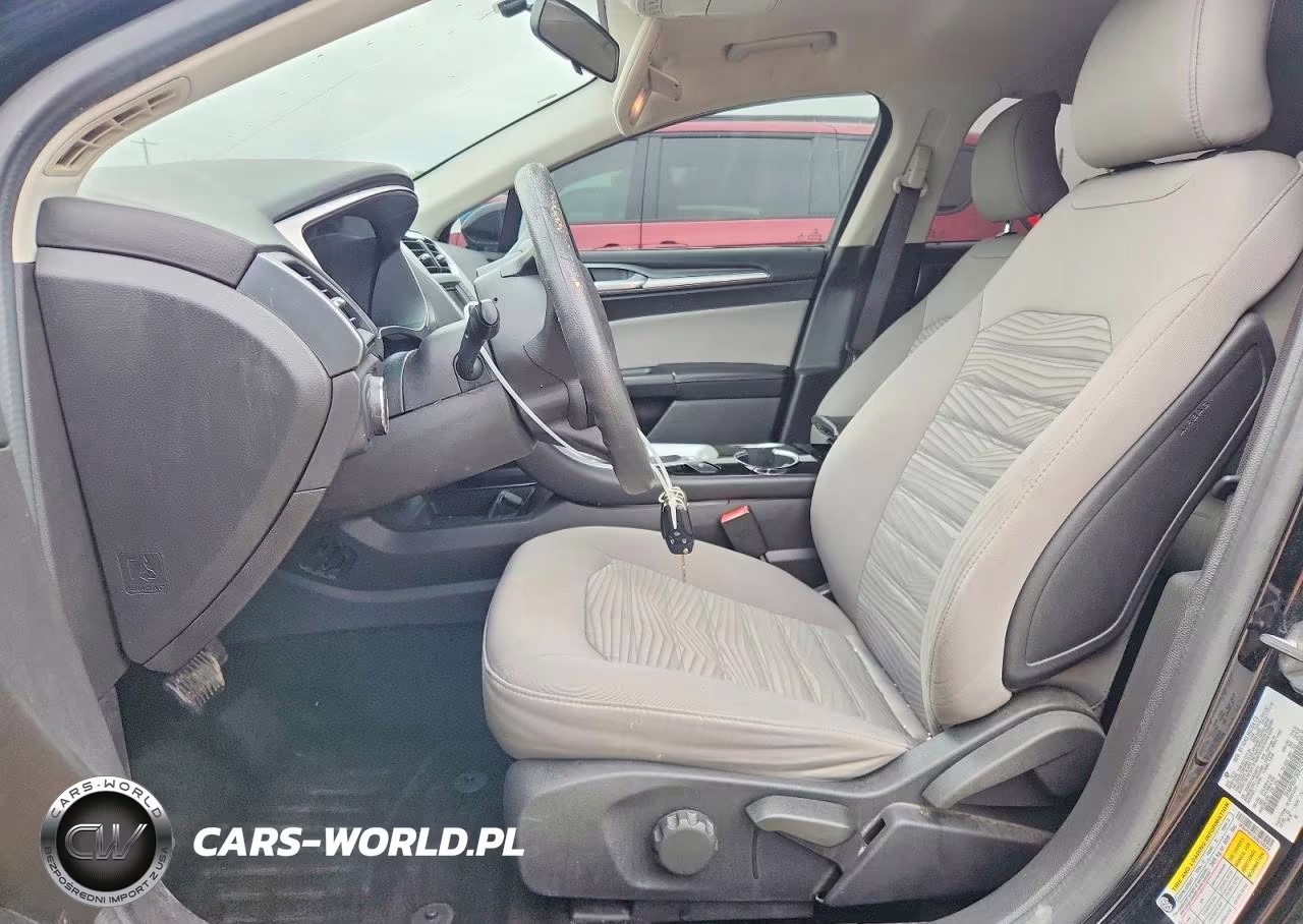 2016 Ford Fusion S VIN:3FA6P0G73GR258229 - 7
