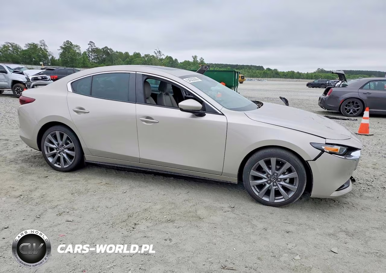 2024 Mazda 3 Preferred VIN:3MZBPACM5RM407635 - 4