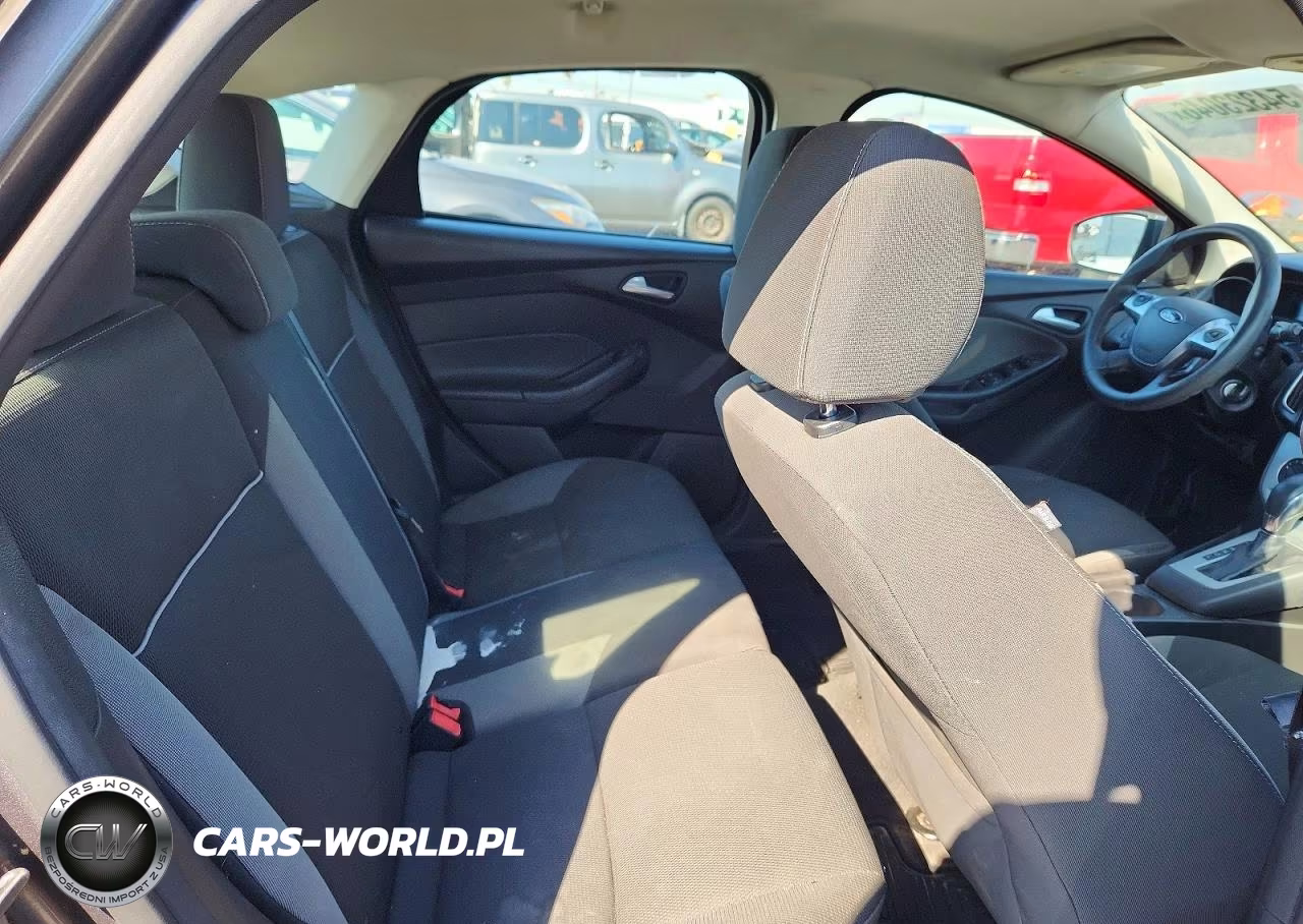 2013 Ford Focus Se VIN:1FADP3K25DL237297 - 10