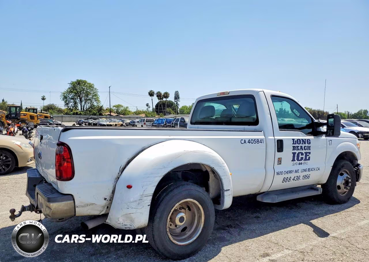 2015 Ford F350 Super Duty VIN:1FTRF3C66FED67617 - 3