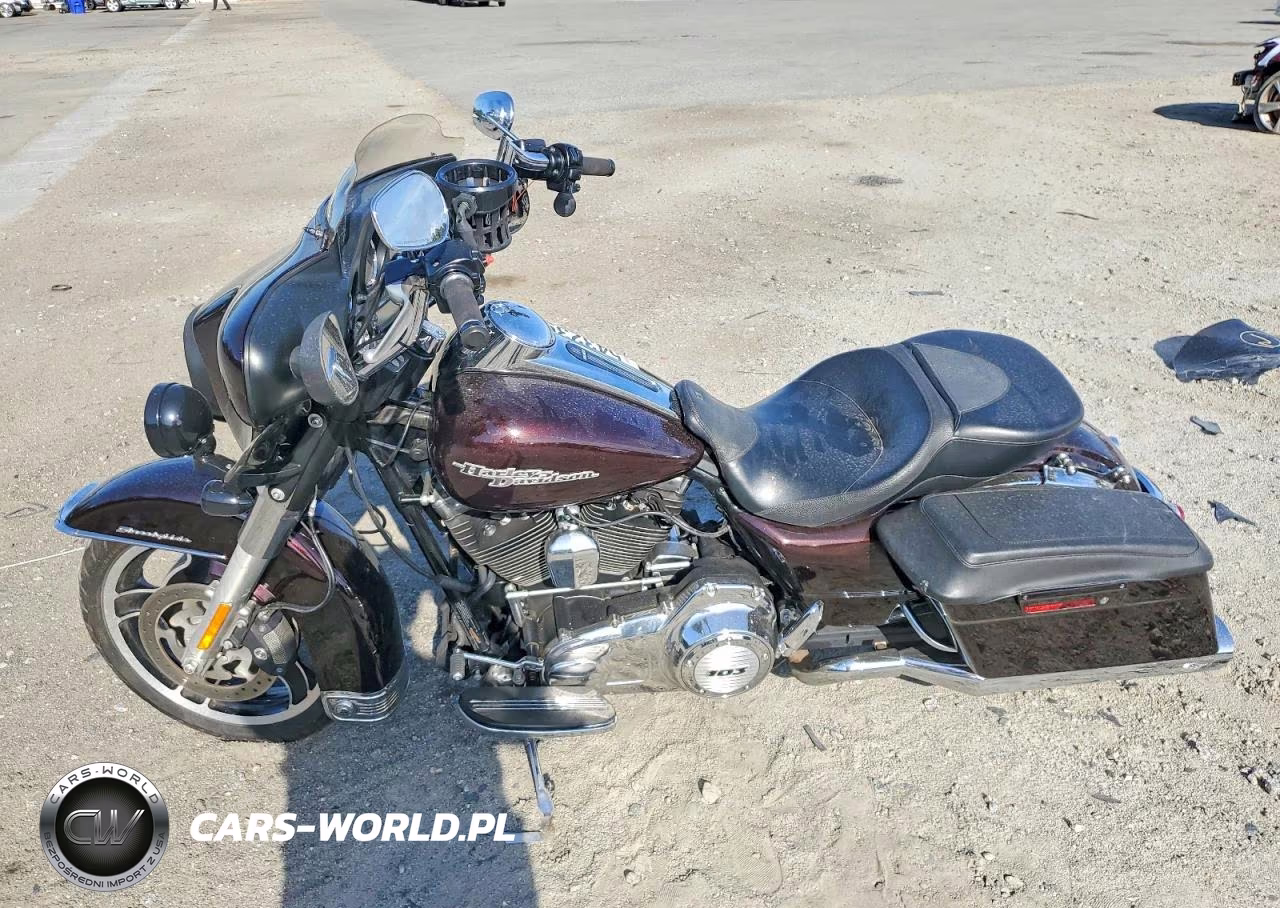 2011 Harley Davidson Flhx VIN:1HD1KBM19BB649153 - 3