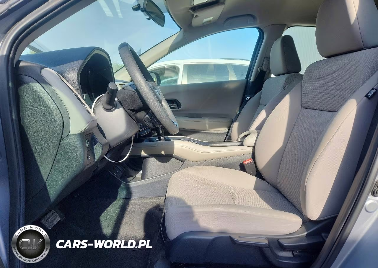 2018 Honda Hr-V Lx VIN:3CZRU6H31JG713123 - 7